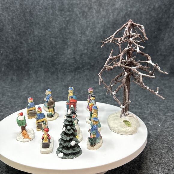 17pc Mini Christmas Village Figurines Snowman Postman Christmas Tree Mailbox + - Picture 11 of 16